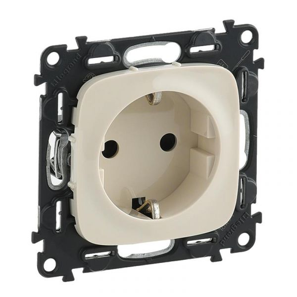 Розетка Legrand Valena ALLURE 2К+З, 16А, 250А, слонова кістка Розетка Legrand Valena ALLURE 2К+З, 16А, 250А, слонова кістка
