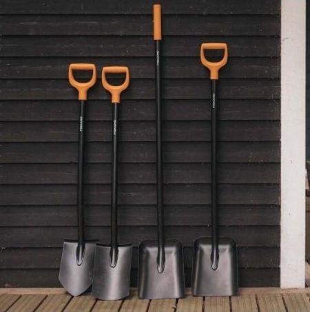 Лопата штыковая Fiskars Solid, 117см, 1.85кг (1066716)