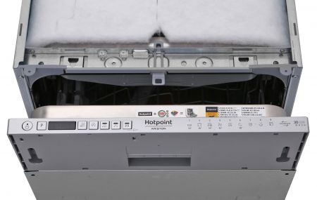 Посудомоечная машина Hotpoint-Ariston HSIO3O23WFE